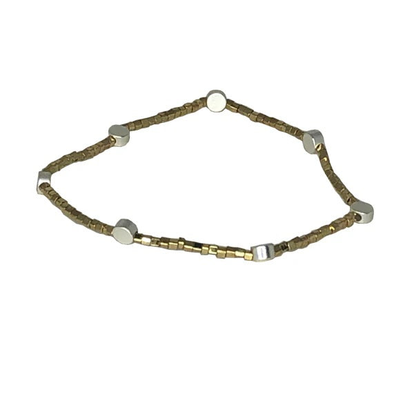 Fine Square with dot bead bracelet
