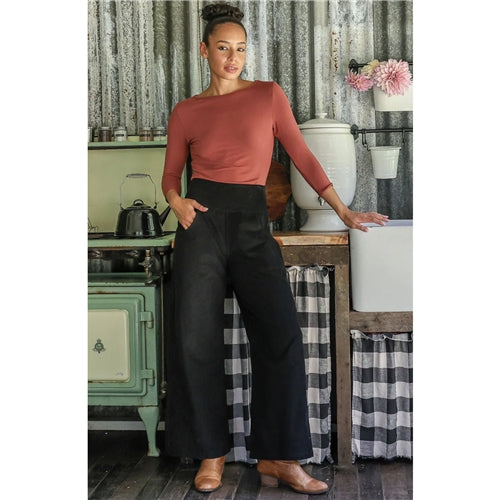 Esta Corduroy Pants Black