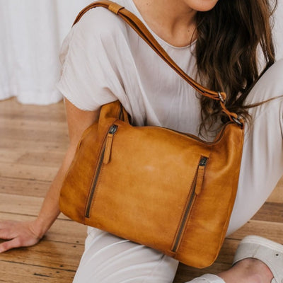 Dusky Robin - Poppy Bag Tan