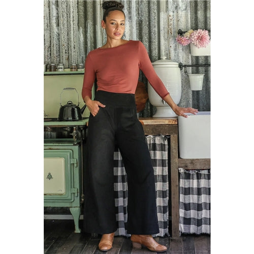 Esta Corduroy Pants Black