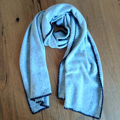 Black Edging Scarf Grey