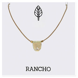 Three Leaf Flag Necklace Gold